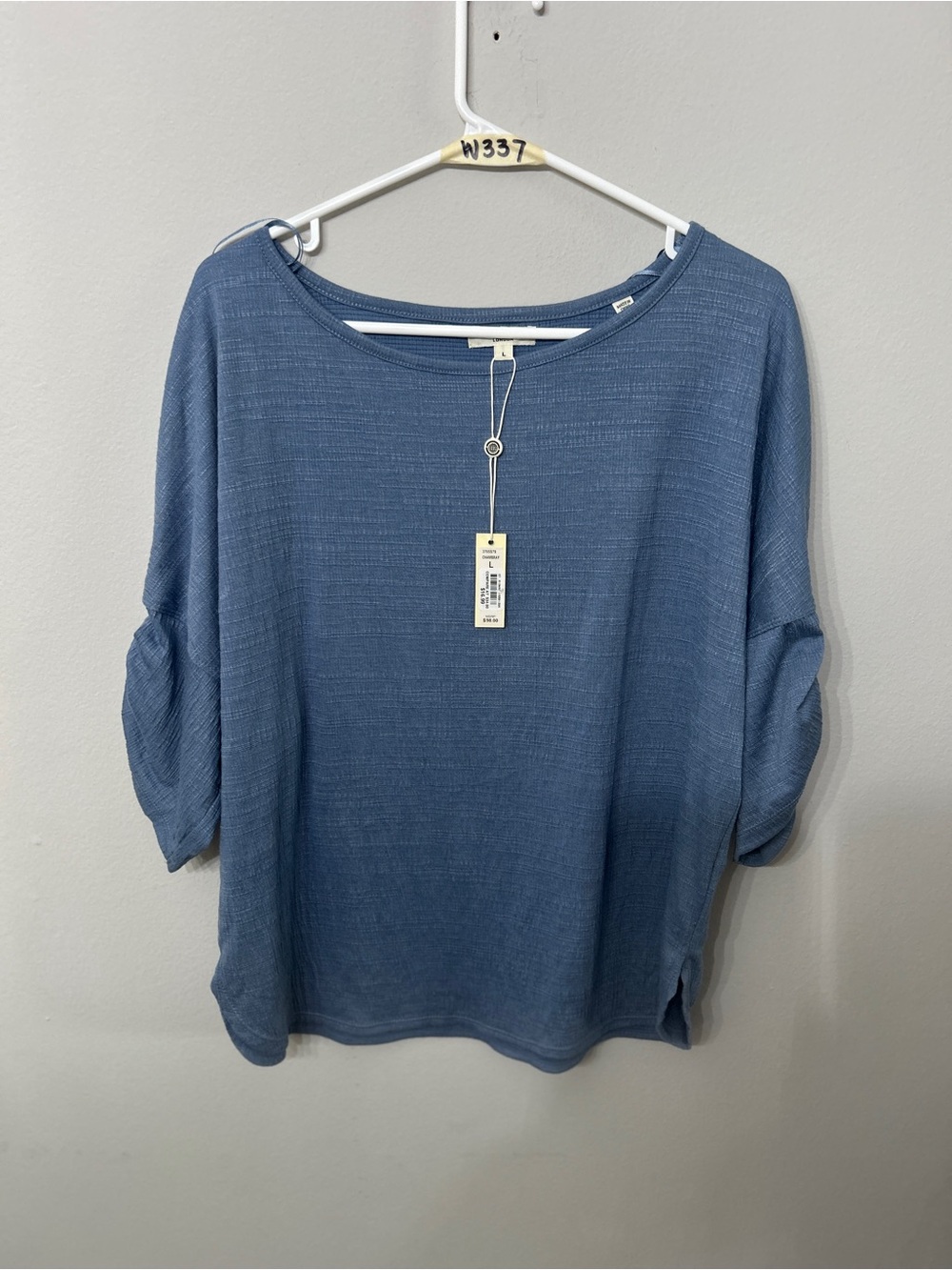 Women’s Max Studio London Chambray Textured Top Size Large NWT Blue Boho Blouse